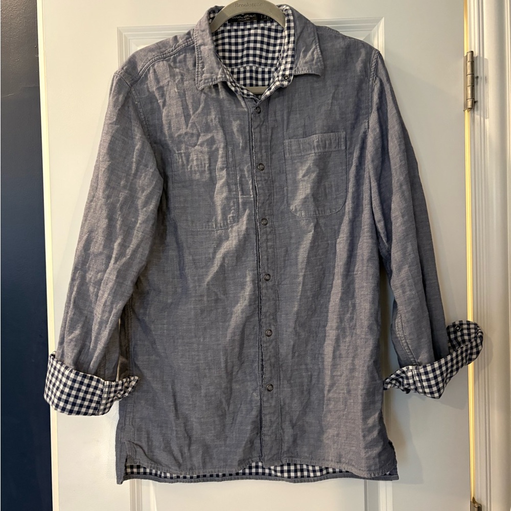 Banana Republic Men’s Chambray Button-Down Shirt Size M Tall Blue